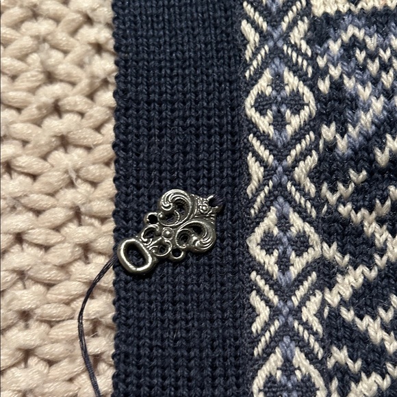 Nordstrikk Norwegian Luse cardigan in wool! Size M Beautiful reindeer on it! - Picture 8 of 10
